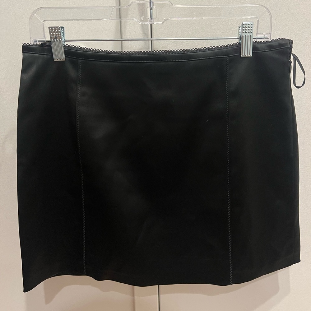Aritzia Satin Balck Pencil Mini Skirt